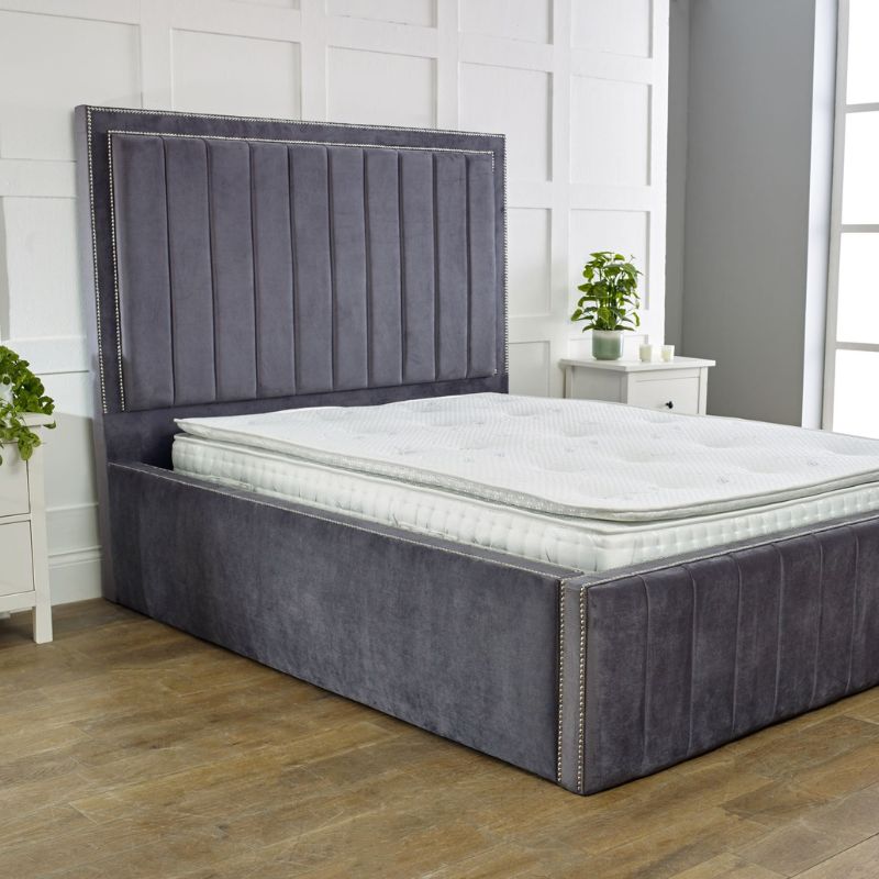 Capri Bed